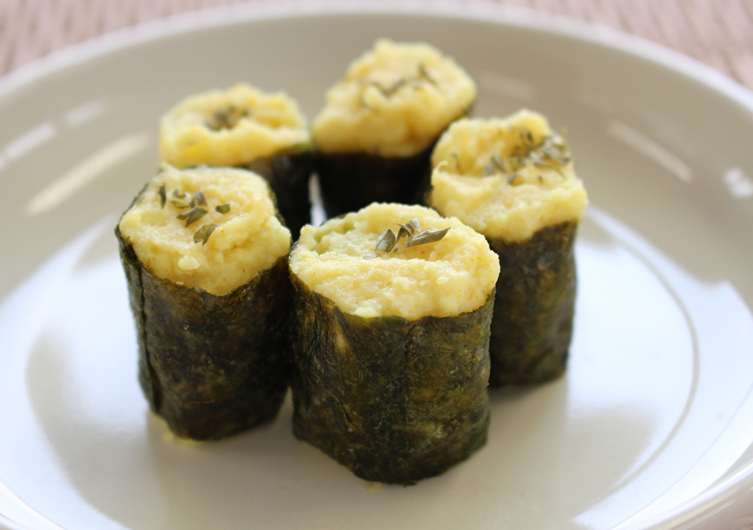 カレー味ポテトサラダの海苔巻き